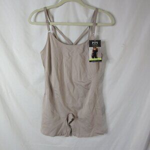 Maidenform Shapewear Body Suit Seamless Smoothing Romper Nude Size XL NWT